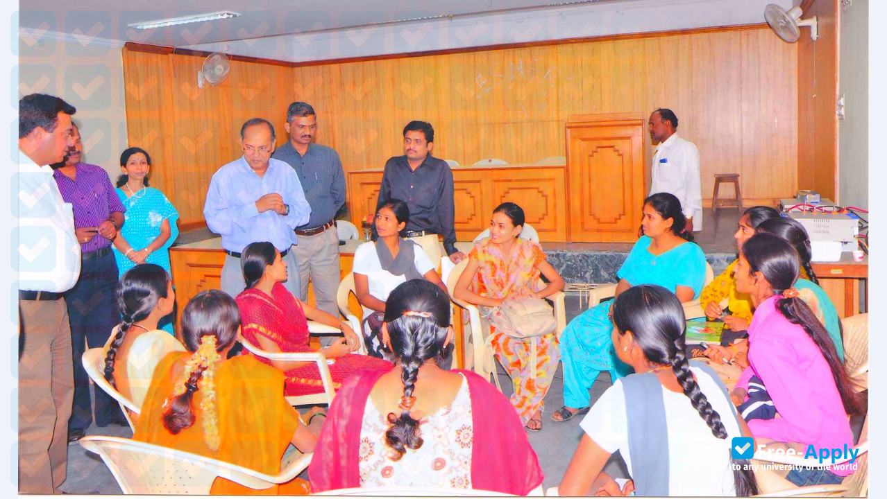 Karnataka State Women University photo #4