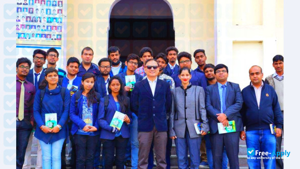 Dr K N Modi University photo #7