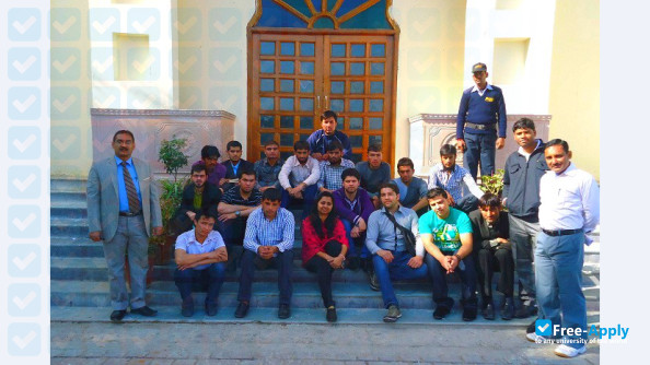 Dr K N Modi University фотография №8