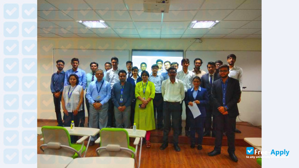 Photo de l’Institute of Infrastructure Technology Research and Management #2