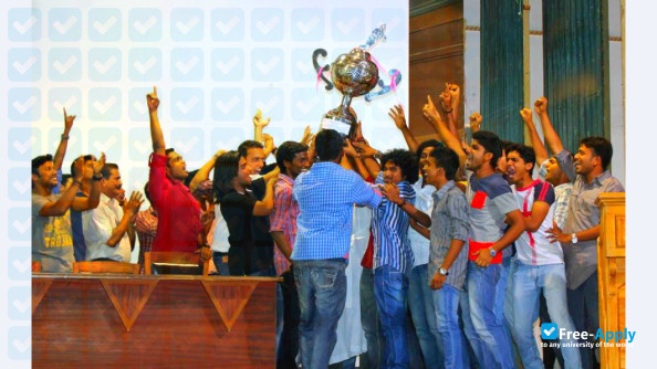 Sacred Heart College Thevara photo #1