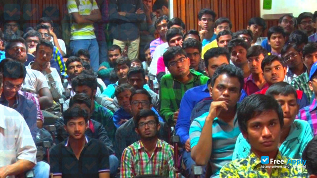 Birla Vishvakarma Mahavidyalaya Engineering College фотография №1