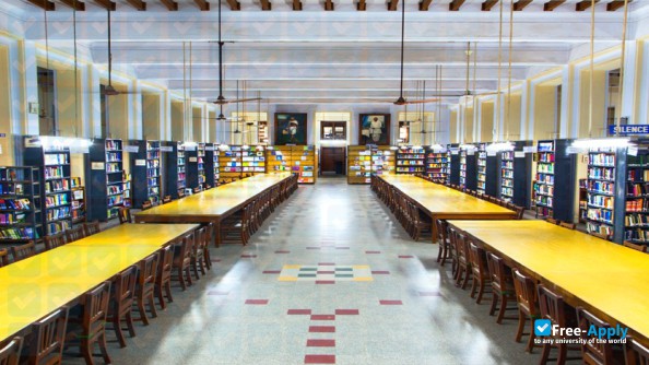 Foto de la Loyola College #6