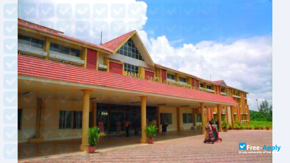 Foto de la Mahatma Gandhi University #7