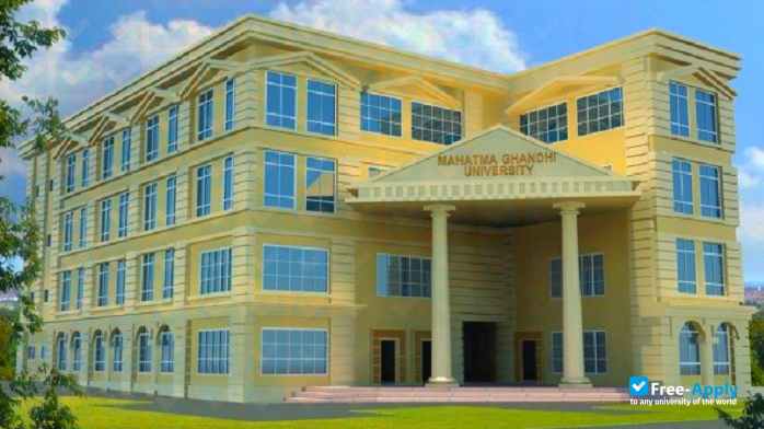 Foto de la Mahatma Gandhi University #8