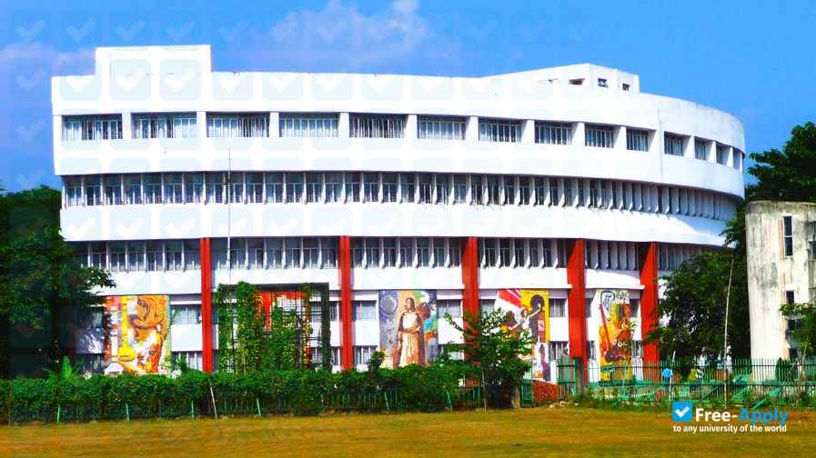 Foto de la Rabindra Bharati University #4