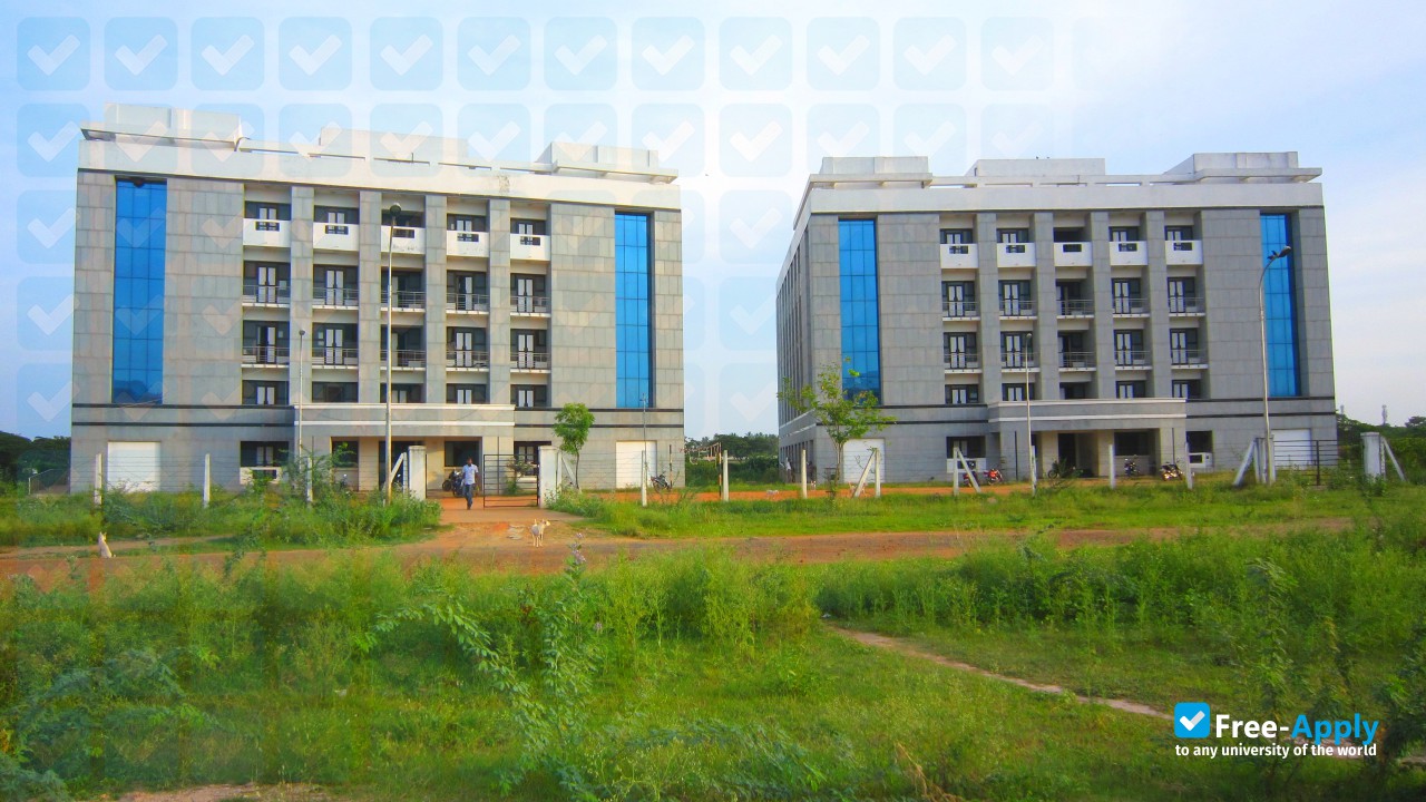 Indira Gandhi Medical College photo #7