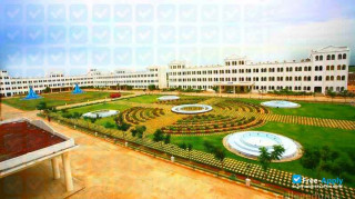 Miniatura de la Jeppiaar Engineering College #7