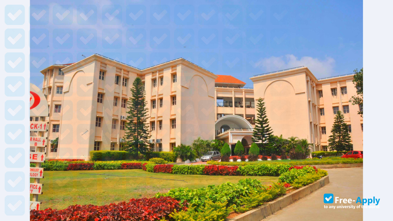 Gokaraju Rangaraju Institute of Engineering & Technology photo #4