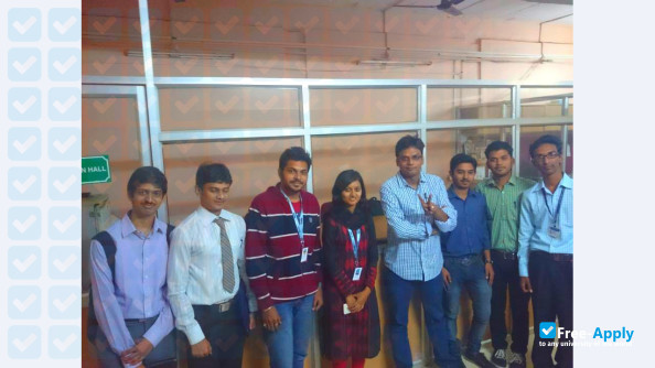 Photo de l’Shram Sadhana Bombay Trust's College of Engineering and Technology #6