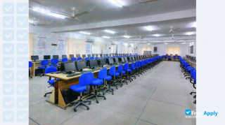 Miniatura de la Rai University Ahmedabad #9