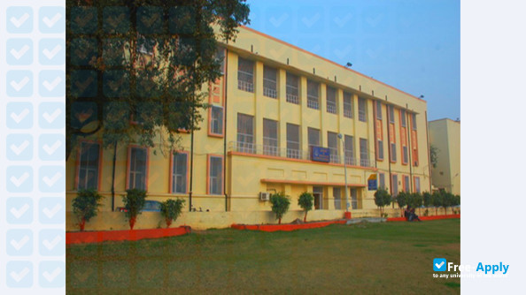 Indira Gandhi Delhi Technical University for Women фотография №11