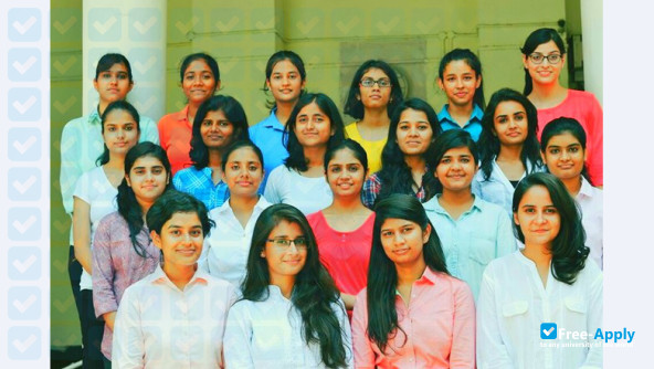 Indira Gandhi Delhi Technical University for Women фотография №3