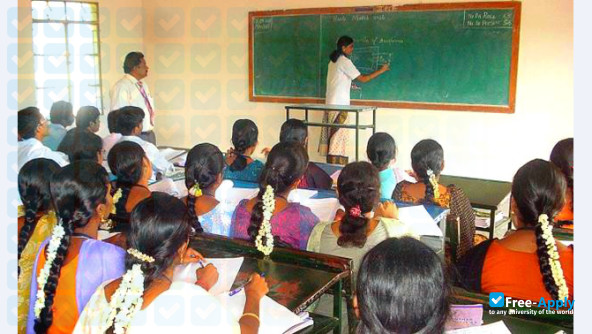 Erode Sengunthar Engineering College фотография №9