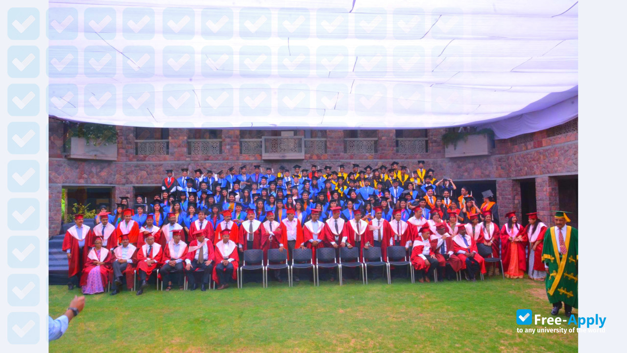IIHMR University photo #6