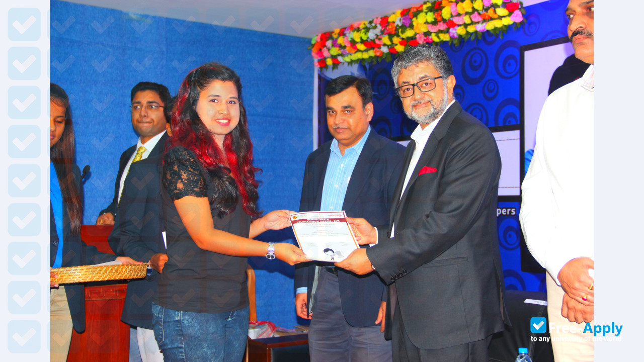 Kaziranga University photo #5