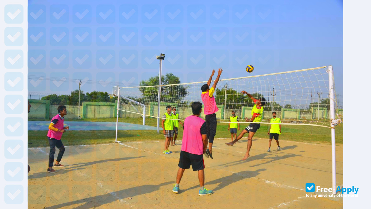 Foto de la Mangalayatan University #10