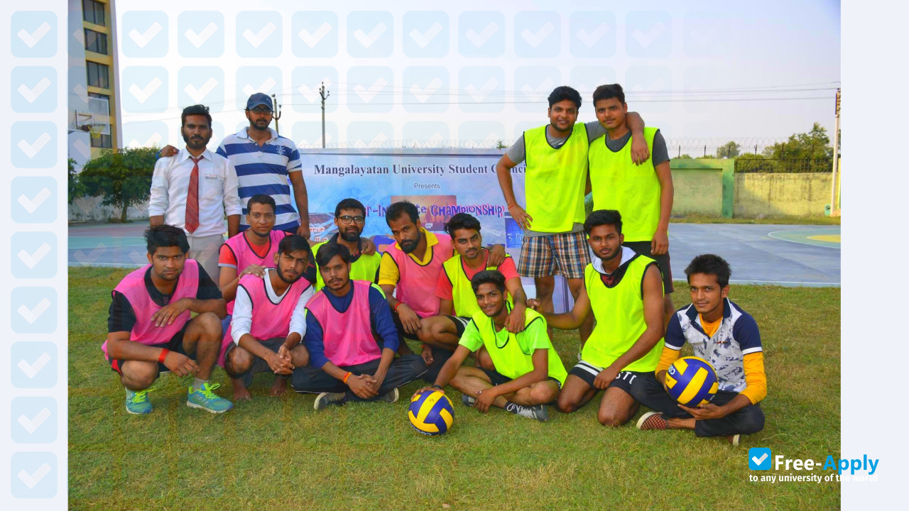 Foto de la Mangalayatan University #30