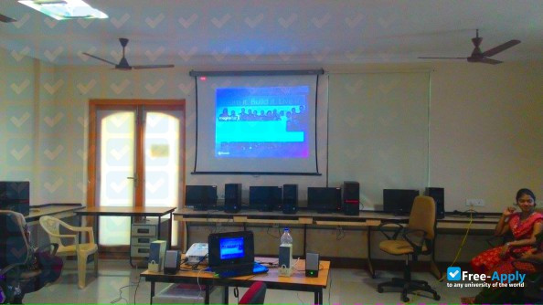Foto de la Bapatla Engineering College #2