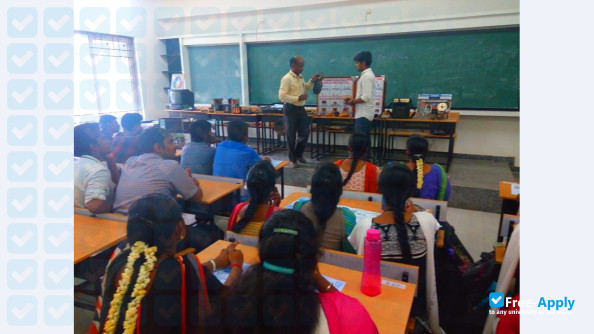 Sri Manakula Vinayagar Engineering College фотография №3