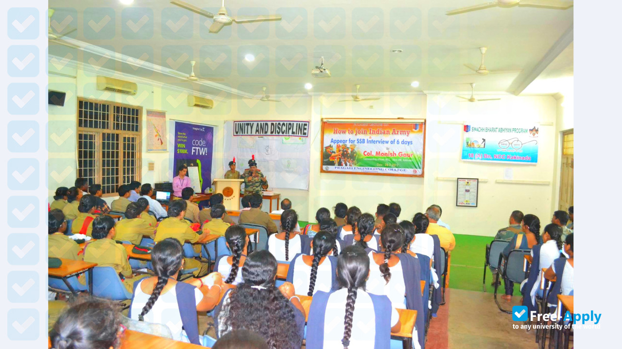 Pragati Engineering College фотография №9