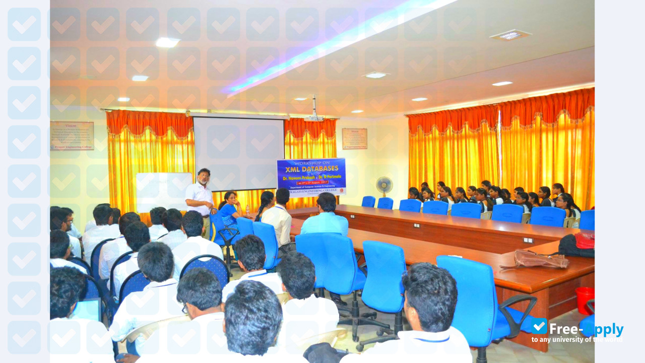 Pragati Engineering College фотография №7