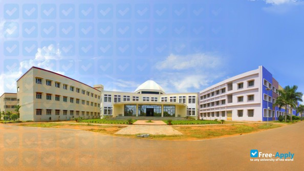 Pragati Engineering College фотография №6