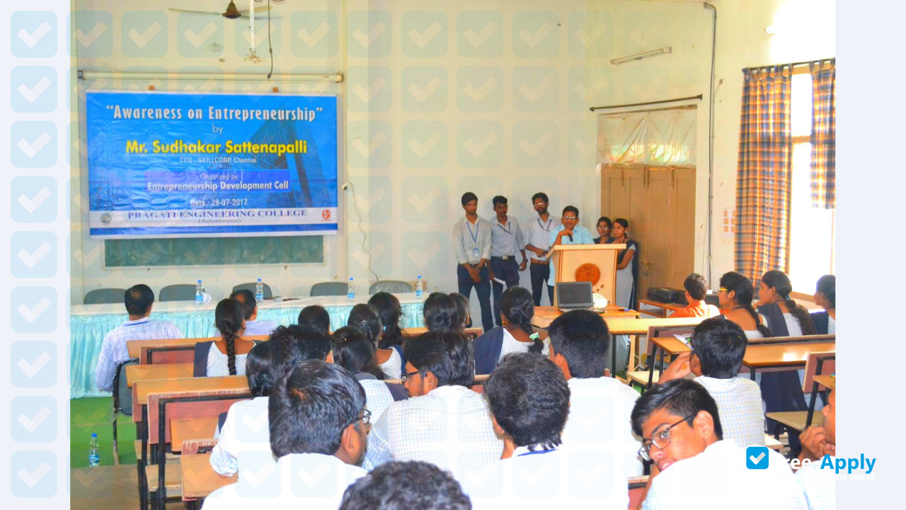 Pragati Engineering College фотография №15