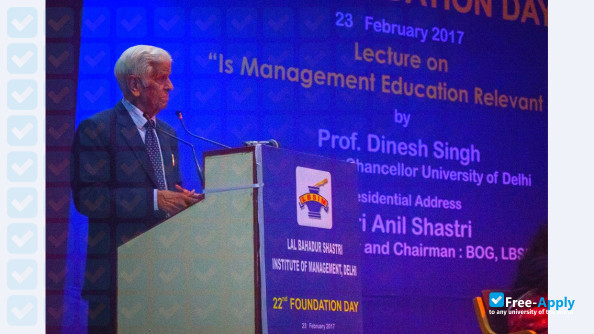 Foto de la Lal Bahadur Shastri Institute of Management #7