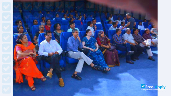 Photo de l’Gujarat Ayurved University International Center for Ayurvedic Studies #5