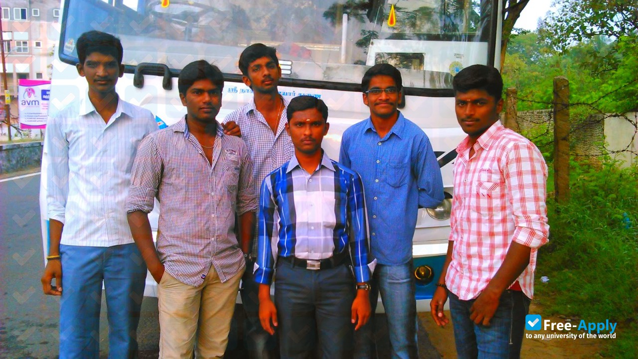 Foto de la Sree Saraswathi Thyagaraja College #7