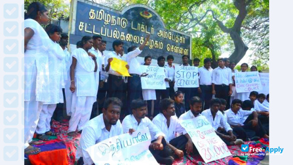 Foto de la Tamil Nadu Dr Ambedkar Law University #1