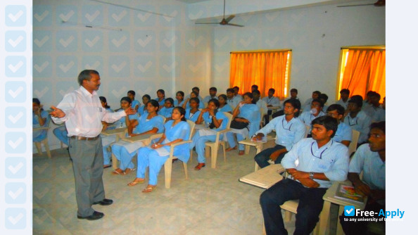 Foto de la Adikavi Nannaya University #12