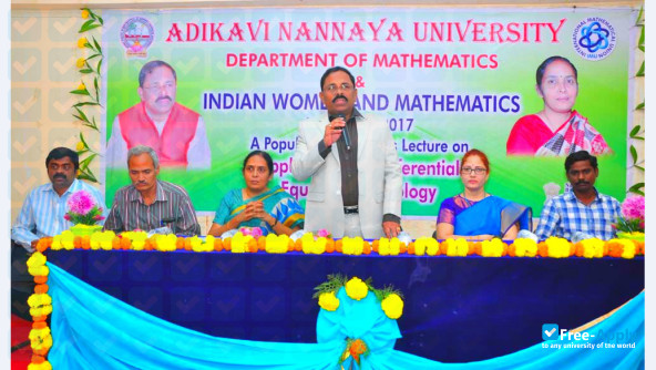 Foto de la Adikavi Nannaya University #9