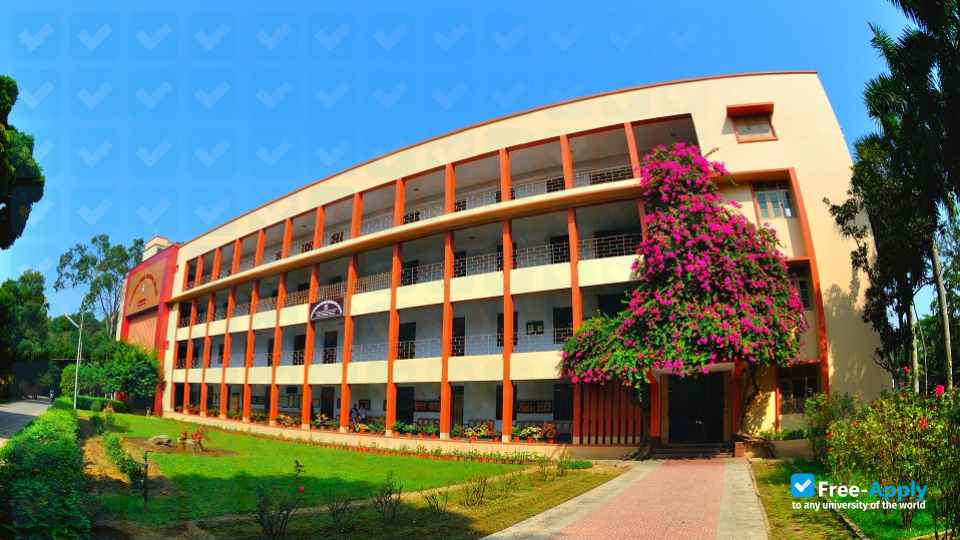 Photo de l’Ramakrishna Mission Residential College Narendrapur #16