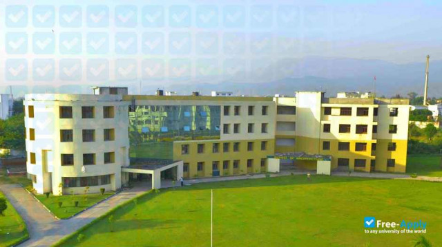 Baddi University фотография №6