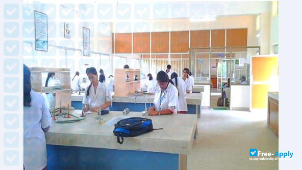 Foto de la Bapatla College of Pharmacy #9