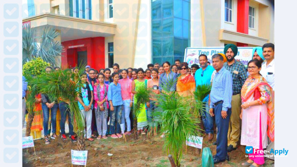 Foto de la Global Institutes Amritsar #3