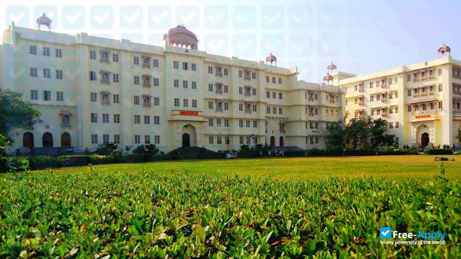 Dr K N Modi institute of Engineering & Technology photo #8