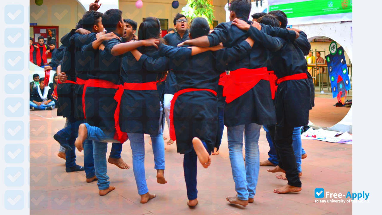 Shyam Lal College photo #12