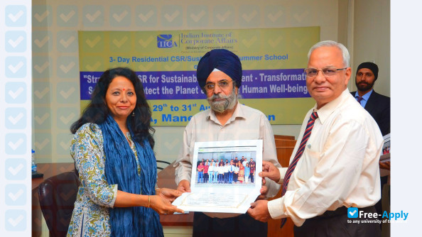 Foto de la Indian Institute of Finance #9