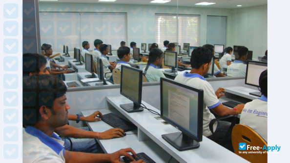 R C Patel Institute of Technology photo #6