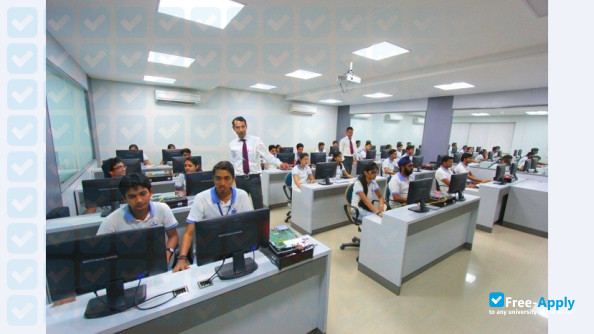 R C Patel Institute of Technology photo #11