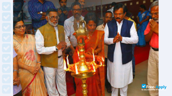 Photo de l’Zamorin's Guruvayurappan College #3