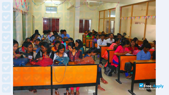 Foto de la Rajiv Gandhi Institute of Technology #2