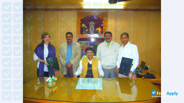 Gujarat Ayurved University photo #1