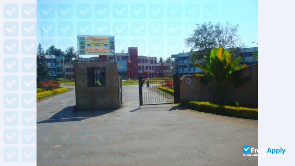 Foto de la Pravara Rural Engineering College #2