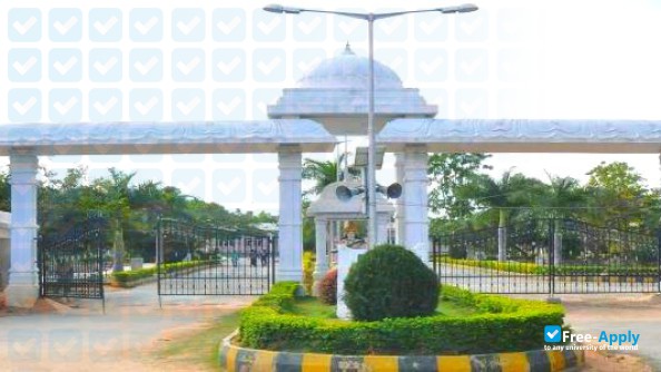 Potti Sreeramulu Telugu University photo #1