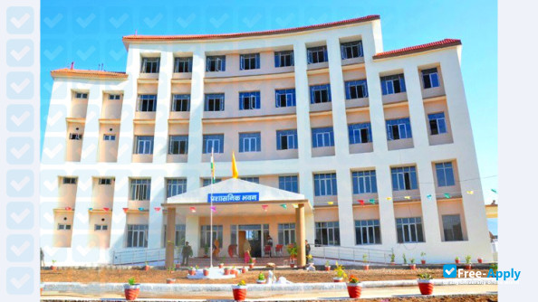 Photo de l’Uttarakhand Ayurved University #2