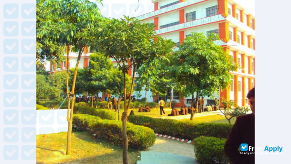 Foto de la Harlal Institute of Management and Technology #3